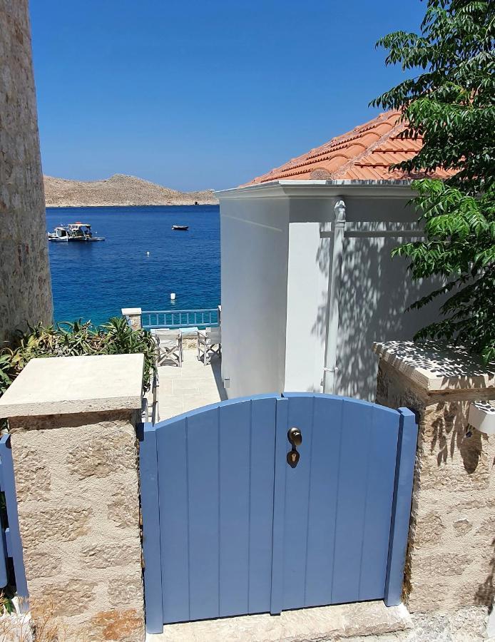 Halki Sea Breeze - A Waterfront Villa Exterior photo